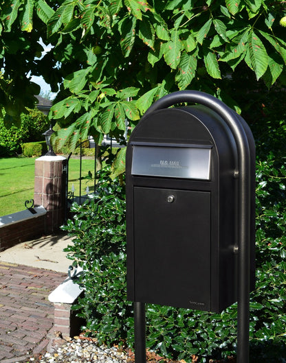 Bobi Structured Black Round Mailbox Post